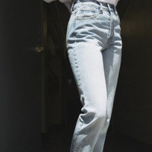 Brandy Melville Millie Straight Jeans